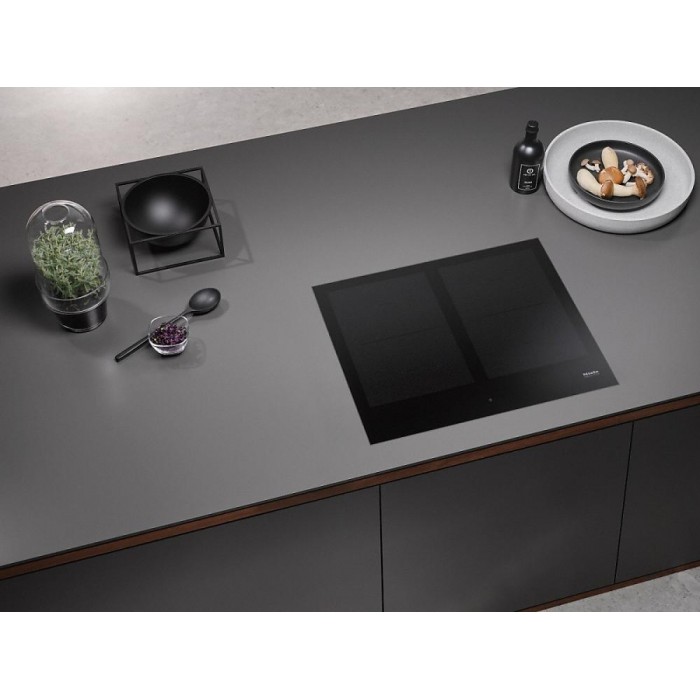 Индукционная панель конфорок с сенсорным управлением Miele KM7564 FL